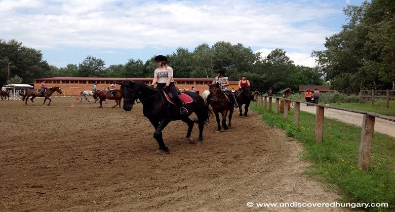 Hungary Children's holiday camp with horse riding and accommodation